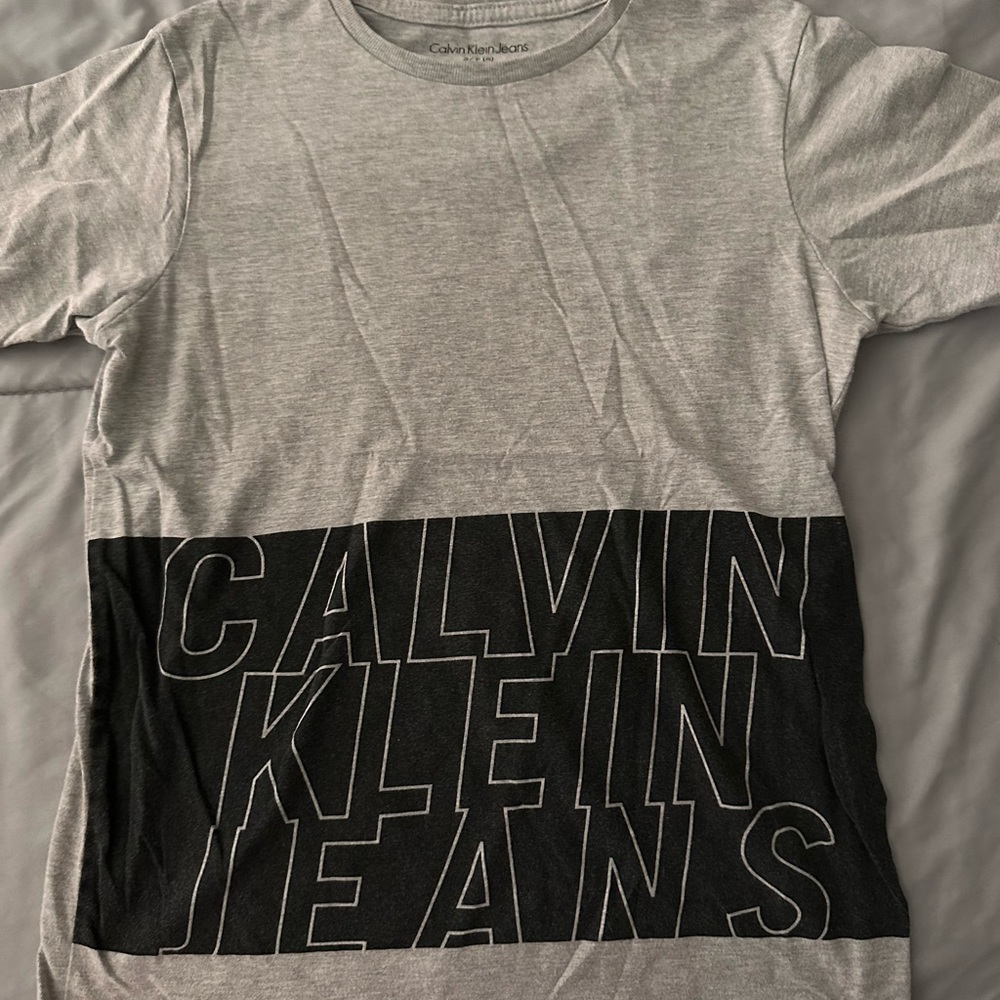 Calvin Klein Tshirt